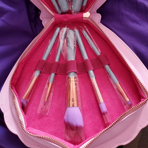 10 piece Makeup Brush Set wMermaid Organizer Case - Picture 4 of 16